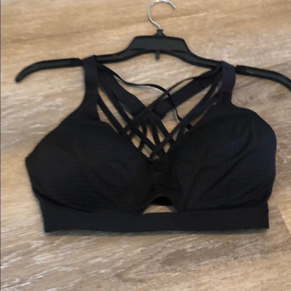 Black VS sports Bra